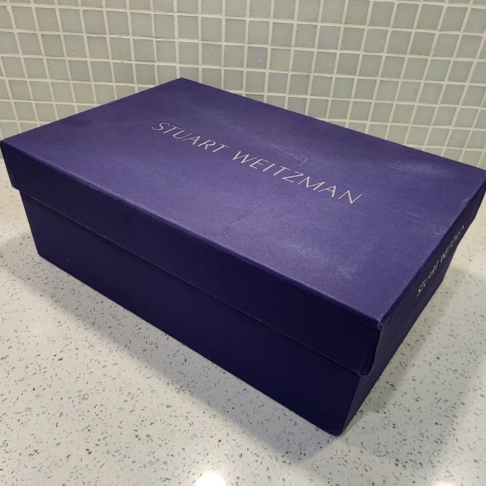 Stuart Weitzman Shoe Box - Picture 3 of 4